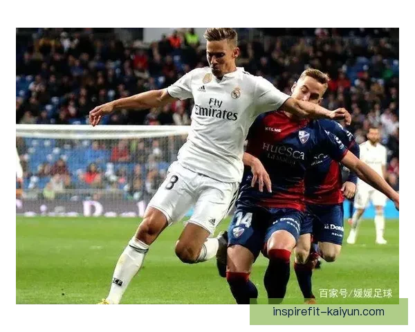 苏亚雷斯创新射门技巧引发热议，新赛季状态回暖备受期待